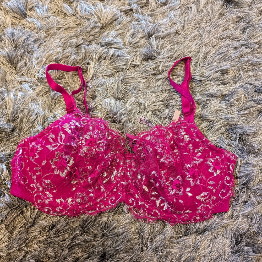 Victoria's Secret Fuchsia Lace Bra